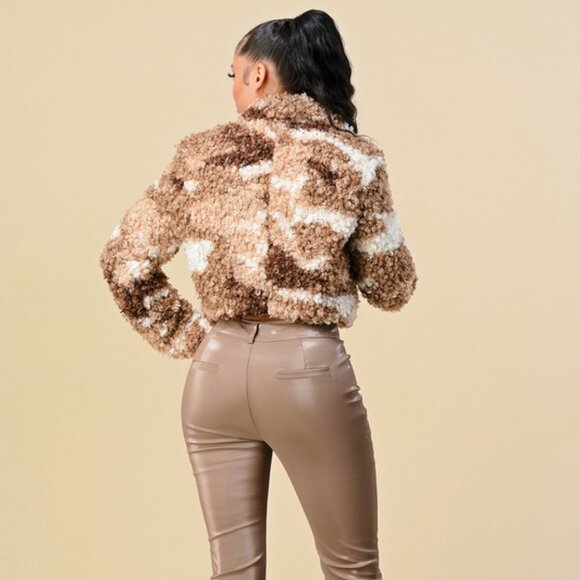 Curly Fur Cropped Jacket - Picture 7 of 10